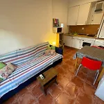 Louie Louie Apartment Old Town